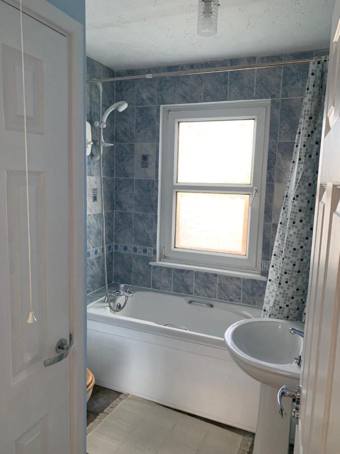 The Hideaway, Calm, Cozy, Dog Friendly Retreat Apartment Cheltenham Bagian luar foto