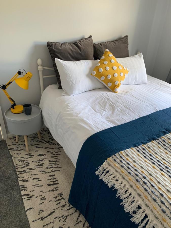 The Hideaway, Calm, Cozy, Dog Friendly Retreat Apartment Cheltenham Bagian luar foto